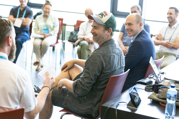 Interaction avec le public lors de la célébration des 30 ans de la HEG Fribourg